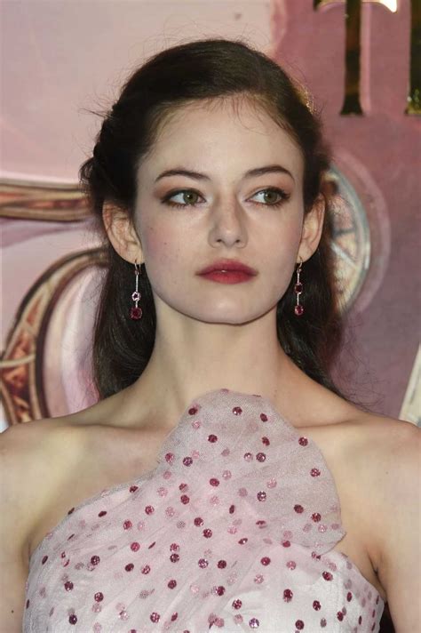Mackenzie Foy Attends The Nutcracker And The Four Realms Premiere In