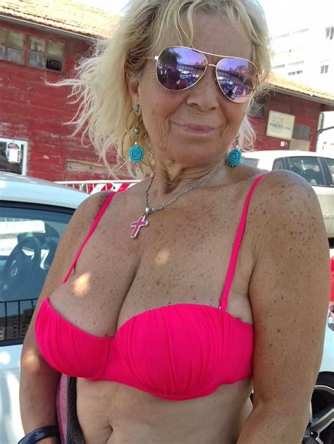 Busty Italian Granny Mature Milf On The Beach Very Hot 550 Pics
