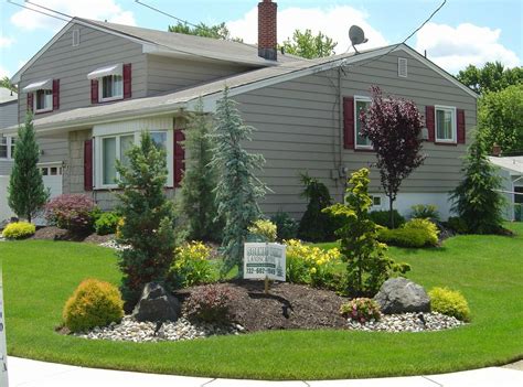 Landscaping Ideas For Front Yard Corner House