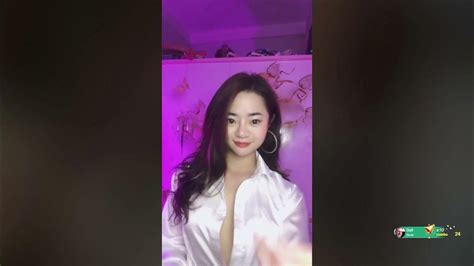 Bigo Live Hot Sexy Upskirt Dance Move Naughty Girl On Live For 5 Stars Youtube