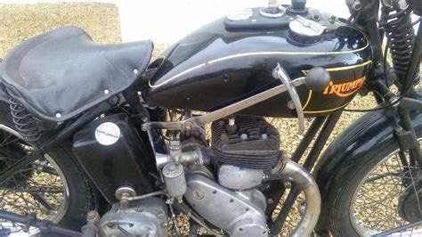 Very Rare Pre War Triumph 350cc With Hand Change Bike Running And