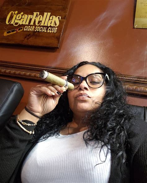 Cigar Smoking Cigars Ebony Babes Smoke Glasses Lady Fashion Eyewear