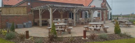 Outdoor Furniture For Pub Gardens Woodberry