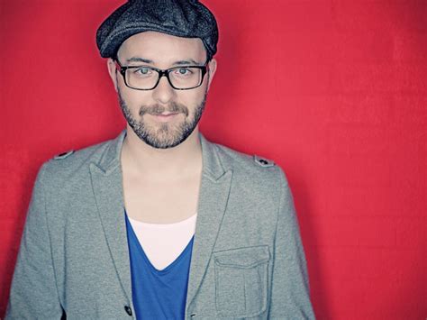 His birthplace is in billericay, england. Mark Forster - laut.de - Band