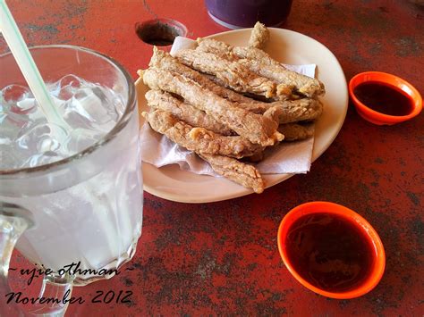 Craving to eat keropok lekor asli. Titian Perjalanan : Keropok Lekor 008 Kelulut & Warong Pok ...