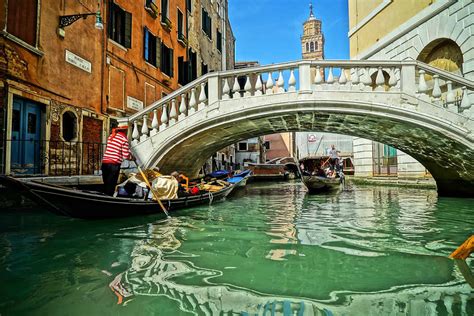 Venice Travel Guide — How To Visit Venice Italy On A Budget