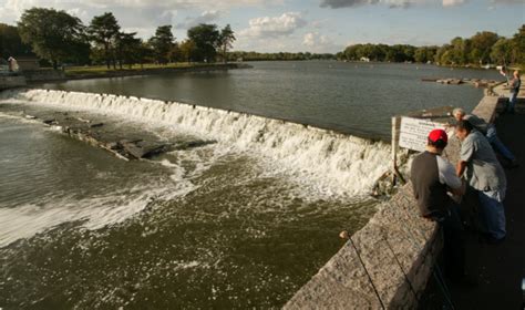 State Hearing On Fox River Dam Announces Closings On Mondays And