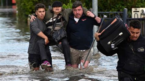 Australia Flash Floods Thousands Stuck Evacuated World News