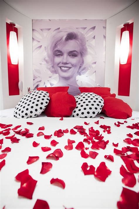 Cute Marilyn Monroe Themed Bedrooms Marilyn Monroe Bedroom Marilyn Monroe Decor Girl Bedroom