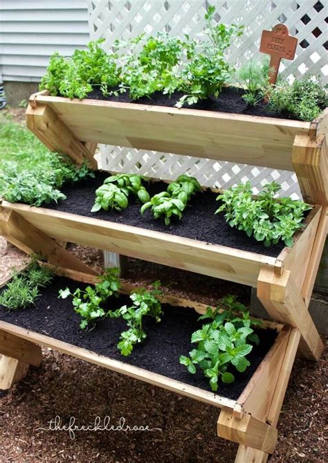 Diy Stacked Wooden Planters Pictures Photos And Images For Facebook
