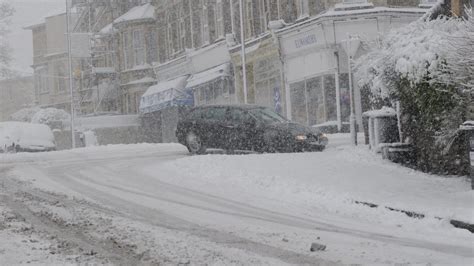 Bbc News In Pictures Bristol Hit By Snow