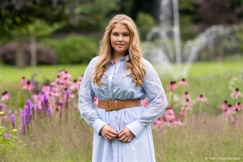 Prinses Amalia Krijgt Volgend Jaar Zo N 107 000 Euro Vorsten