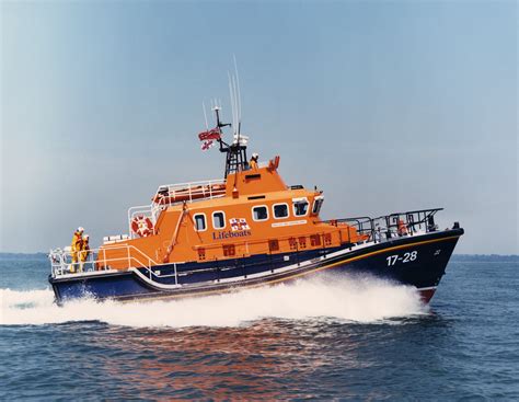 Torbay Rnli Lifeboat Crew To ‘rescue Ferry Passengers Off Brixham Rnli