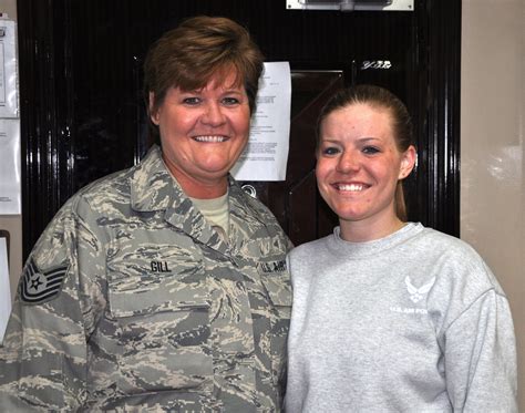 dvids news deployed mom daughter share holidays together