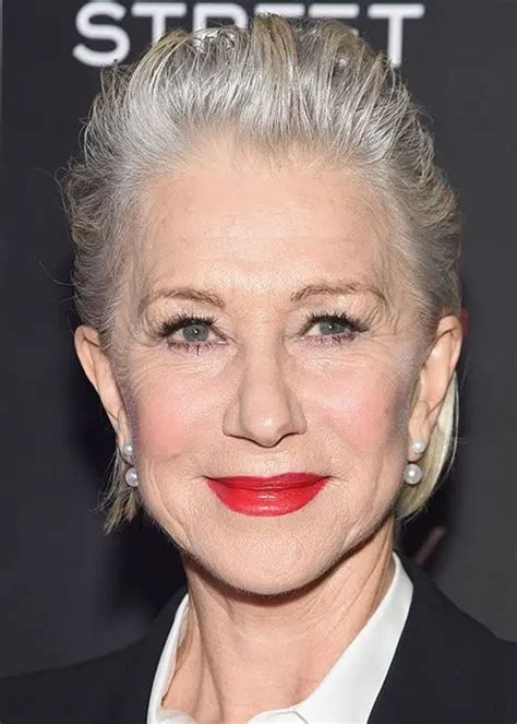 30 Makeup Looks For 70 Year Old Women To Try This Season Sheideas