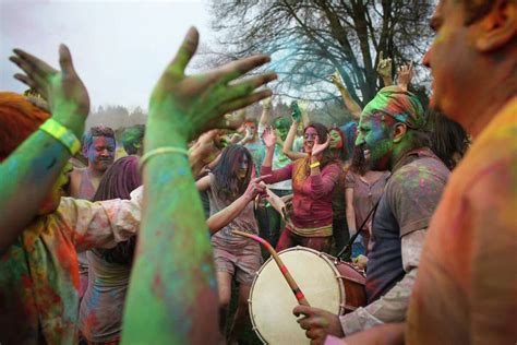 holi,-indian-festival-of-colors,-celebrated-in-bellevue