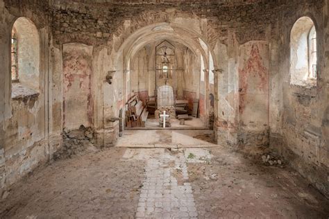 Lost Churches Bildband Zeigt Verlassene Kirchen Das Letzte Gebet