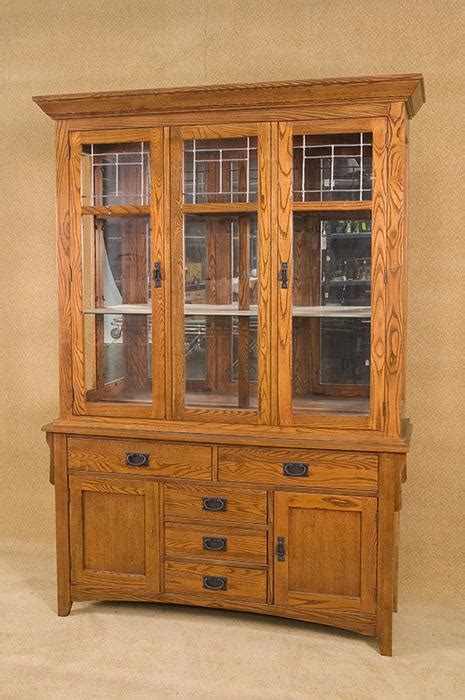 Vintage Arts And Crafts Style China Cabinet With Leaded Glass Pattern