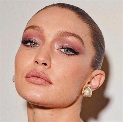 Gigi Hadid Pale Pink Eyeshadow Sleek Bun Pink Lips Glamorous