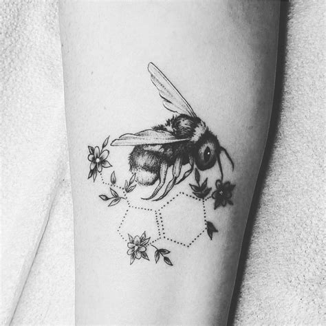 Bee Tattoo In 2021 Bee Tattoo Black And White Flower Tattoo