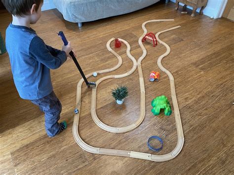 Make Your Own Indoor Crazy Golf Course Red Kite Days