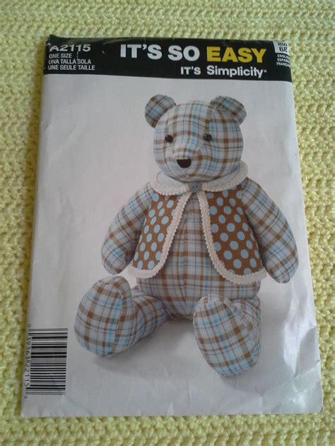 You can use the free memory bear pattern to sew with your children, to pass the time. View source image | Memory bears pattern, Teddy bear pattern, Memory bears pattern free