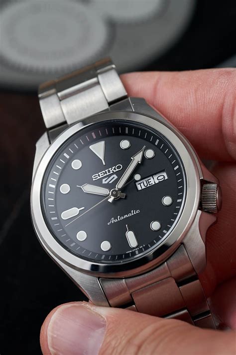 seiko 5 srpe55 40mm fixed bezel review watch clicker watches for men seiko seiko 5 sports