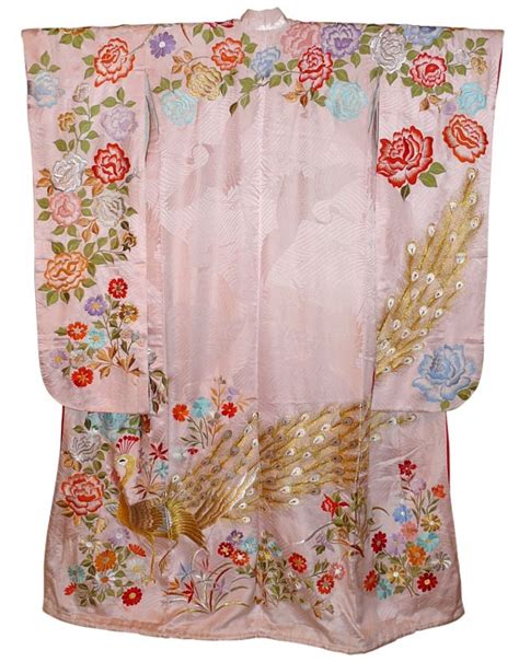 Японское шелковое кимоно с вышивкой 1950 е гг Японская традиционная одежда Ретро стиль