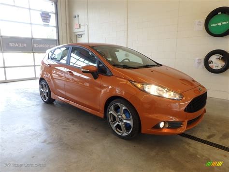 2018 Orange Spice Ford Fiesta St Hatchback 130091783 Photo 13