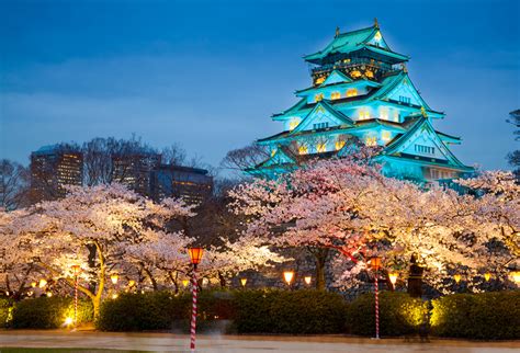 Osaka Castle In Cherry Blossom Season Inside Osaka