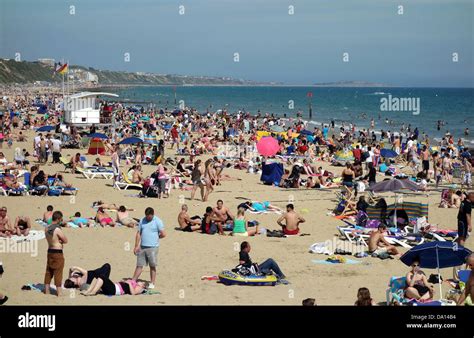 Hot Weather On Bournemouth Beach Hi Res Stock Photography And Images