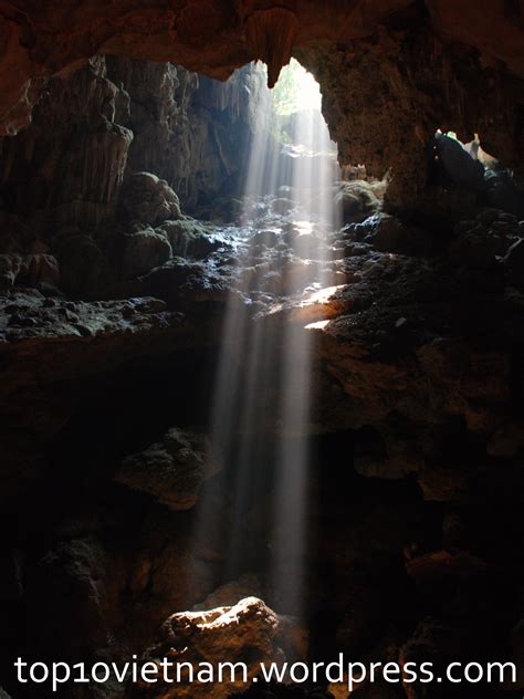 02. Light in the cave, Ha long Bay, Vietnam | Top 10 Vietnam