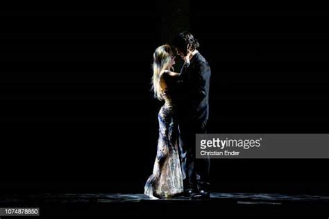 Argentine Tango Photos And Premium High Res Pictures Getty Images