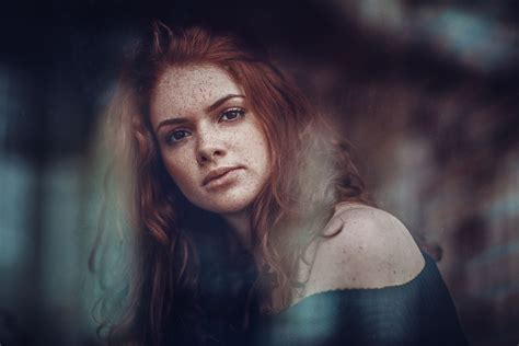 Wallpaper Face Women Redhead Model Looking At Viewer Reflection Glass Hair Emotion
