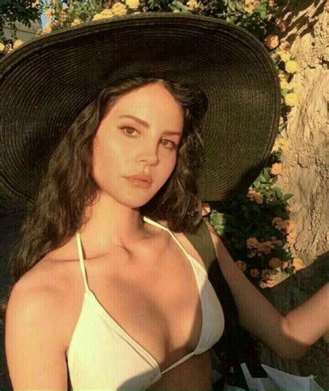 Épinglé Sur Lana Del Rey