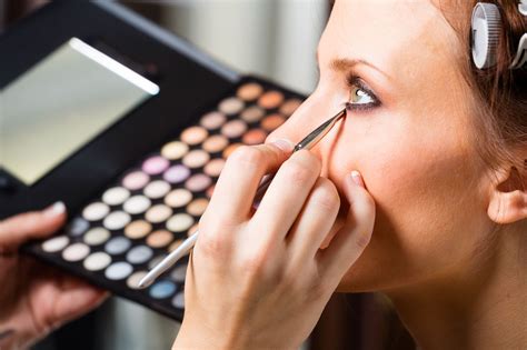 30 Pro Makeup Tips Youve Never Heard Before Pro Makeup Tips Online