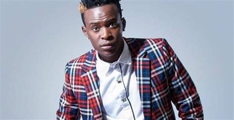 Gospel Singer Willy Paul Uses Money To Wipe Sweat During Live