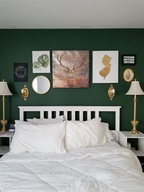 Dark Green Accent Wall With Gold Details Green Bedroom Walls Green