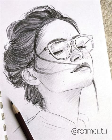 Desenhar Garota De óculos Arte No Papel Online Esboços De Pessoas
