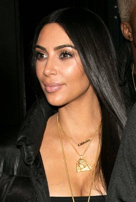 Confessions of a marriage counselor. Kim Kardashian Skips Contouring for a Day and Shows Off ...