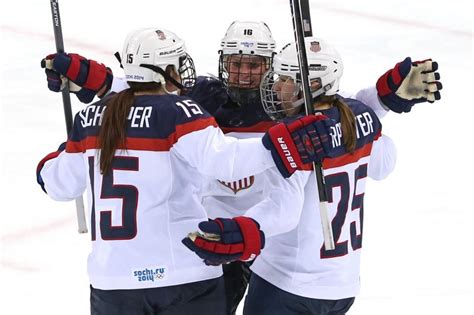 Us Womens Hockey Team Shoots For Equality And Scores Opinion Cnn