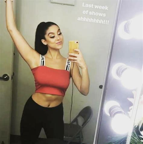 Pin By Bepson On Kira Kosarin Fashion Kira Kosarin Women