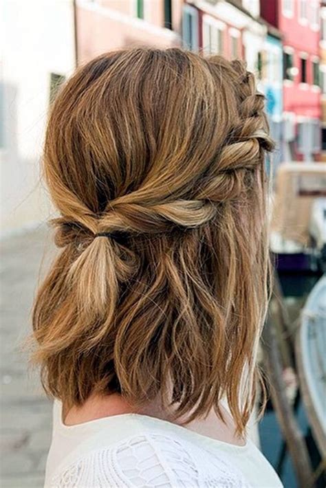 We're going to treat the hair with the curler and then weavе a braid, which should be narrow at the end. 38 Hairstyles For Medium Length Layered Hair 2019 | Hair ...