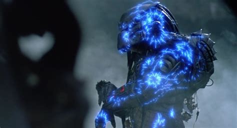 Predator Turns Off Cloaking Device Depredador Depredador Vs Aliens