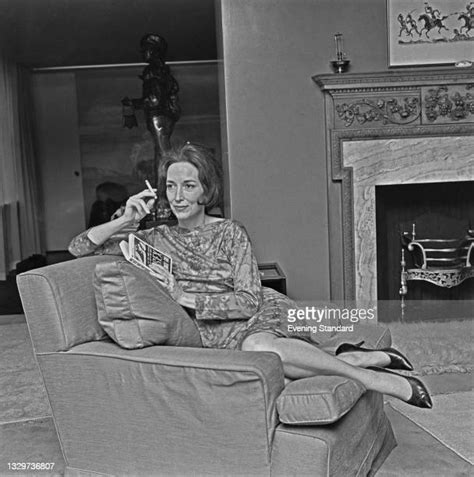 Helen Gurley Brown Photos And Premium High Res Pictures Getty Images