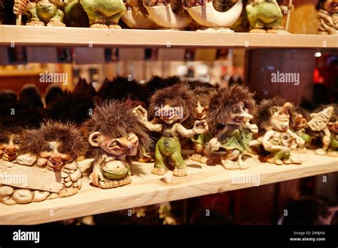 Norwegischen Trolle Souvenirs Zum Verkauf In Einem Geschenk Shoptromso