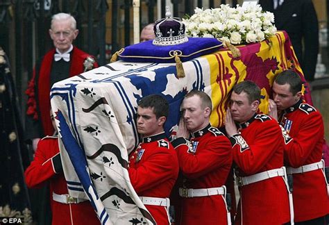 Prior to the service, her body lay at the altar of royal lodge's royal chapel of all saints before being taken to london for her lying in state. Westminster Abbey