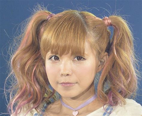 Последние твиты от 益若つばさtsubasamasuwaka (@tsubasamasuwaka). 益若つばさ、彼氏がある日突然パンチパーマに「私の地元は ...