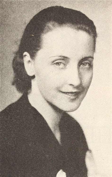 Dorothea Wieck — Girl With Uniform Appeal 1933 🇺🇸 Vintoz