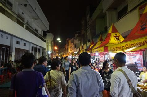 Hotel diskaun berdekatan pasar malam jonker's walk di kawasan di malacca. Berkelana Rasa di Pasar Malam Semawis - Emak Mbolang